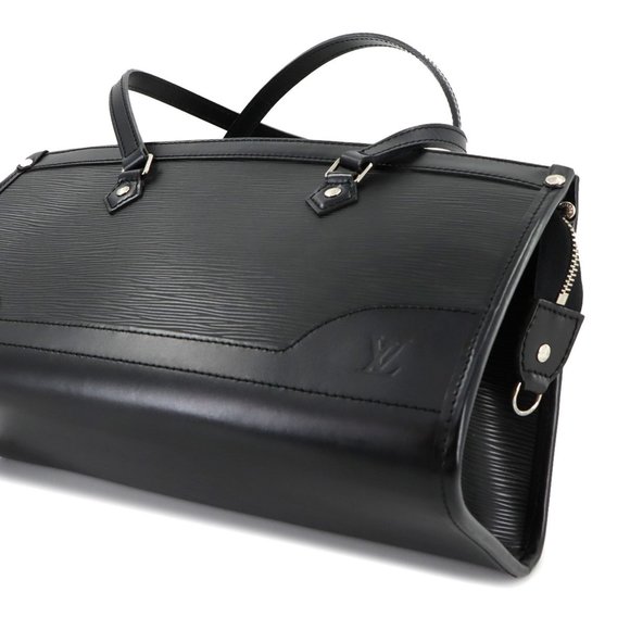 LOUIS VUITTON Black Leather Shoulder Bag - Picture 9 of 10